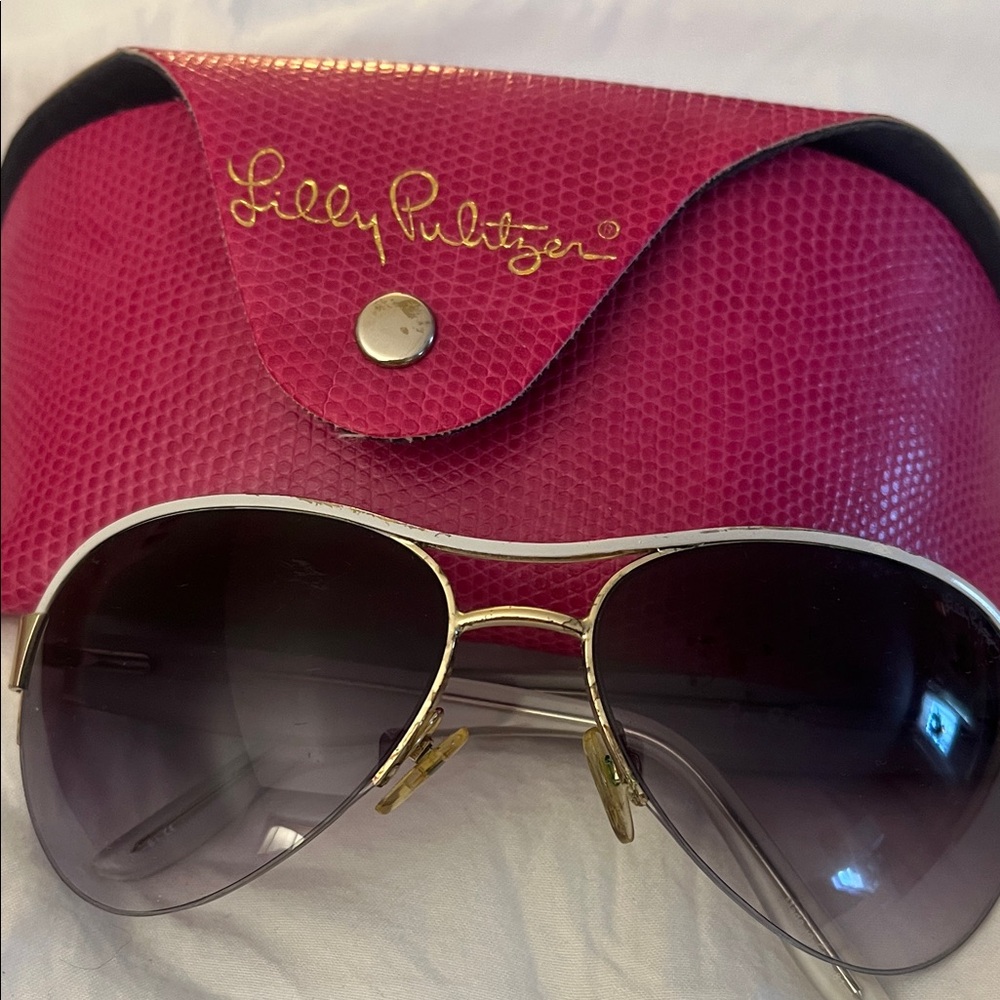 Lilly Pulitzer Aviator Sunglasses with Pink Case